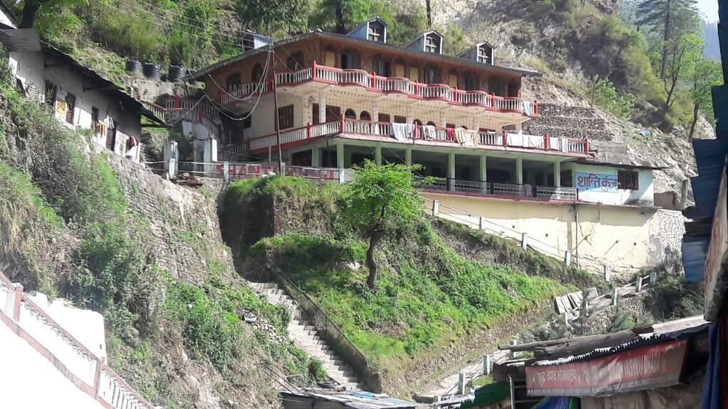 Shanti Kunjh Uttarkāshi Esterno foto